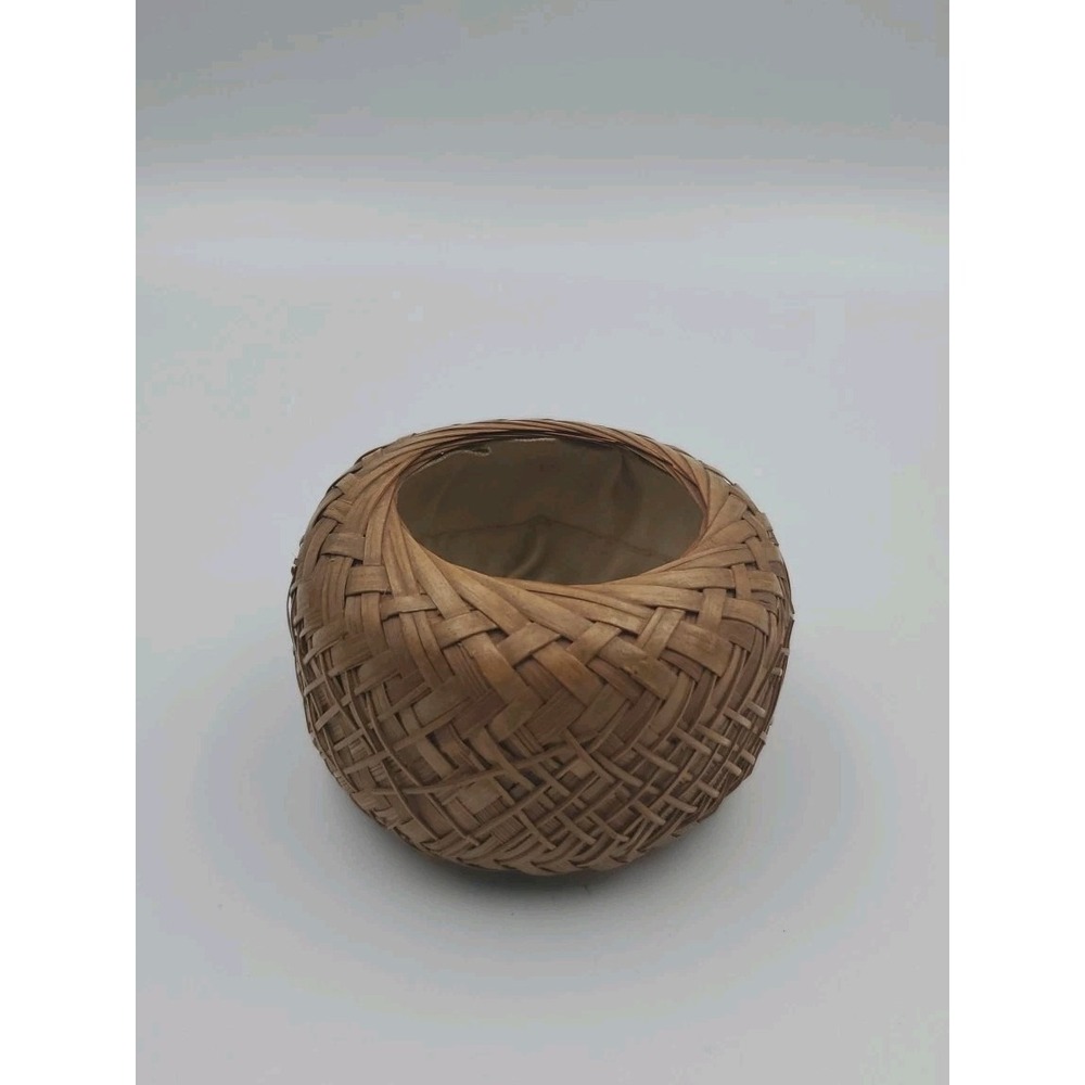 Handwoven Mini Basket Bowl‎ Wicker Reed Rustic Primitive Cottage Decor Lined